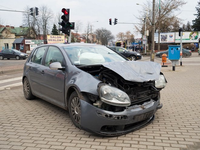 Wypadek przy PKS - zdjęcie #6 - eOstroleka.pl