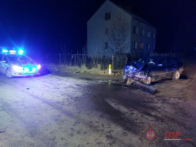 Wypadek w Łysych. Kierująca bmw i pięcioletnie dziecko trafiły do szpitala [12.03.2018] - zdjęcie #12 - eOstroleka.pl