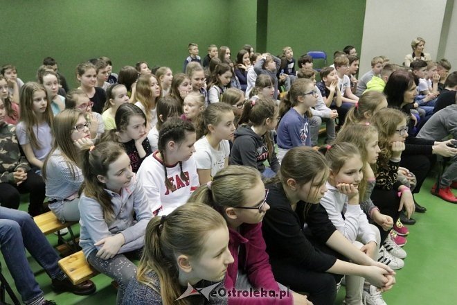 Podsumowanie projektu „Schools in the UK” w SP nr 10 w Ostrołęce [13.03.2018] - zdjęcie #9 - eOstroleka.pl