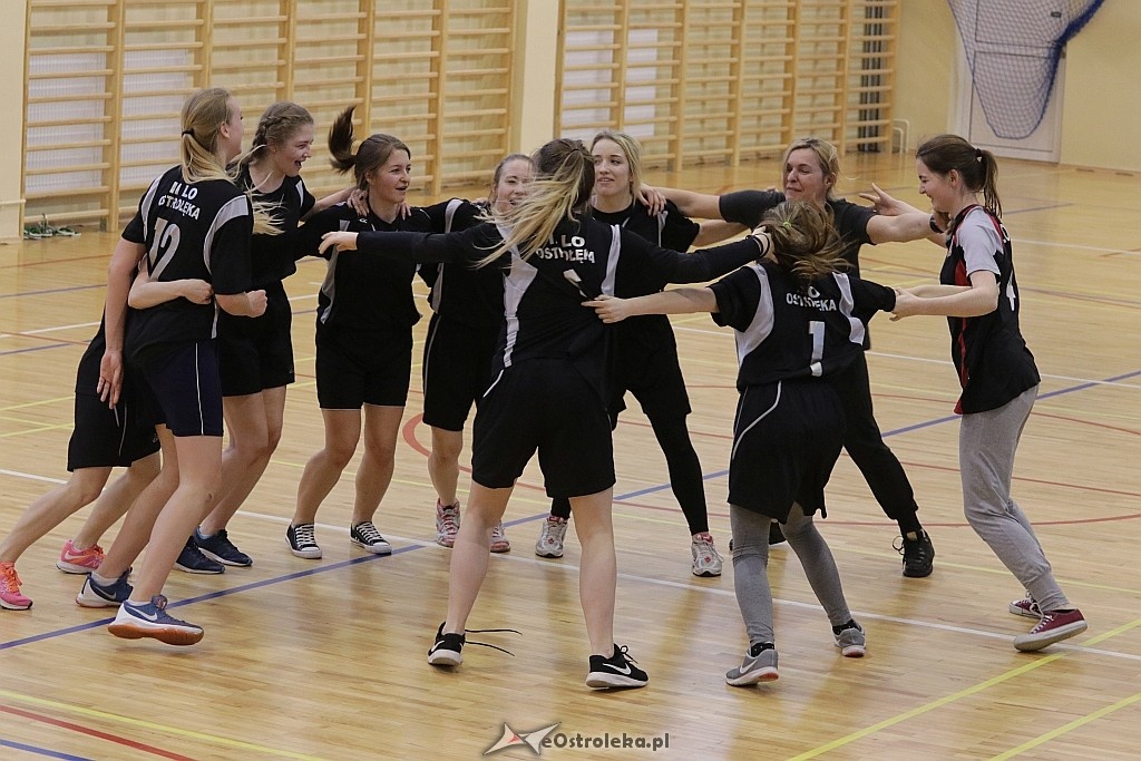 Mistrzostwa Ostrołęki szkół średnich w koszykówce kobiet [14.03.2018] - zdjęcie #27 - eOstroleka.pl