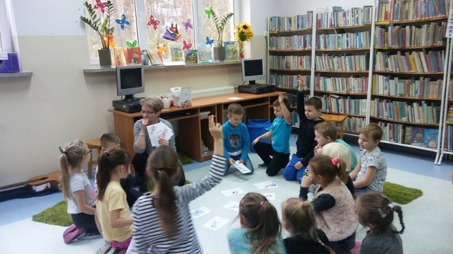 Warsztaty literackie z Joanną Brodowską w Dąbrówce [17.03.2018] - zdjęcie #28 - eOstroleka.pl