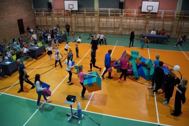 Rodzinny turniej „zerówkowiczów” w Szkole Podstawowej nr 5 w Ostrołęce [19.03.2018] - zdjęcie #28 - eOstroleka.pl