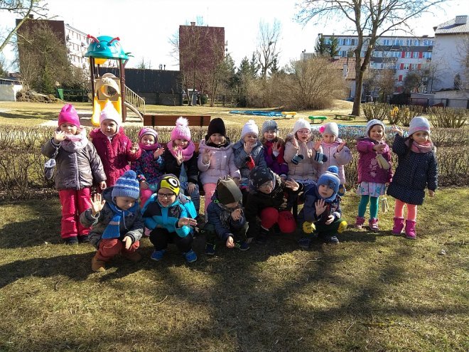 Przedszkolaki z miejskiej „ósemki” powiały wiosnę [24.03.2018] - zdjęcie #22 - eOstroleka.pl