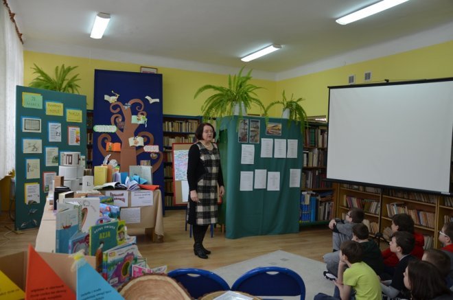 Spotkanie z Barbarą Zakrzewską w Szkole Podstawowej Nr 2 [23.03.2018] - zdjęcie #10 - eOstroleka.pl