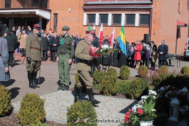Ostrołęka: Obchody rocznicowe Zbrodni Katyńskiej i Katastrofy Smoleńskiej [07.04.2018] - zdjęcie #37 - eOstroleka.pl