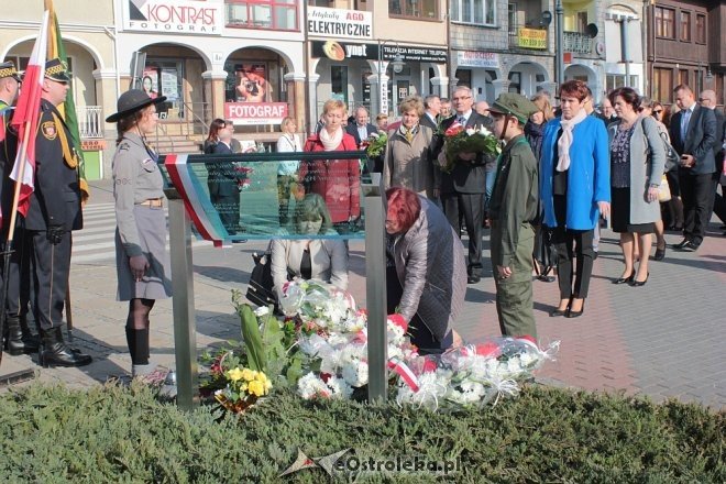 Ostrołęczanie uczcili pamięć ofiar Katastrofy Smoleńskiej [10.04.2018] - zdjęcie #78 - eOstroleka.pl