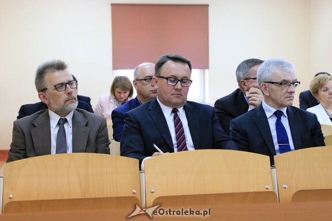 XLIV sesja Rady Powiatu w Ostrołęce [12.04.2018] - zdjęcie #27 - eOstroleka.pl