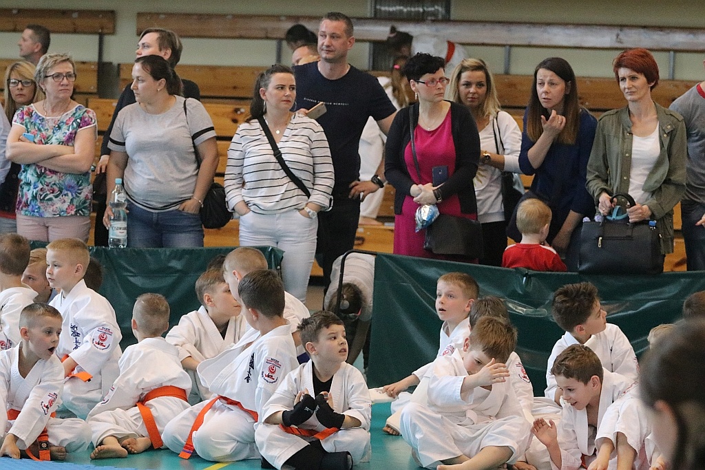 Mistrzostwa MKKK Shinkyokushin [14.04.2018] - zdjęcie #51 - eOstroleka.pl