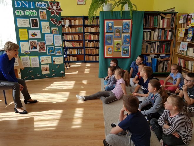 Dni Książki Dla Dzieci w Szkole Podstawowej Nr 2 [10-13.04.2018] - zdjęcie #4 - eOstroleka.pl