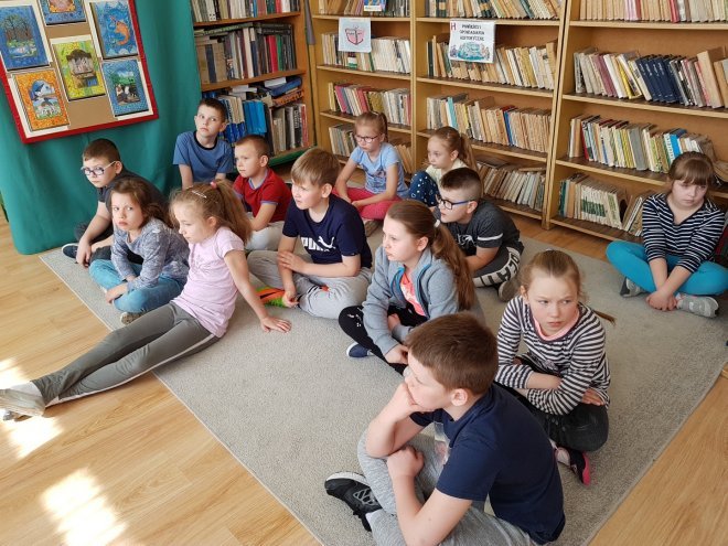 Dni Książki Dla Dzieci w Szkole Podstawowej Nr 2 [10-13.04.2018] - zdjęcie #5 - eOstroleka.pl