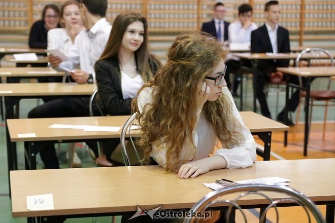 Egzamin gimnazjalny 2018 w Ostrołęce. Część humanistyczna [18.04.2018] - zdjęcie #38 - eOstroleka.pl