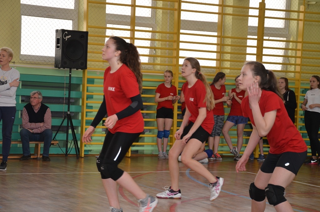 Turniej siatkówki w SP 2 [19.04.2018] - zdjęcie #23 - eOstroleka.pl