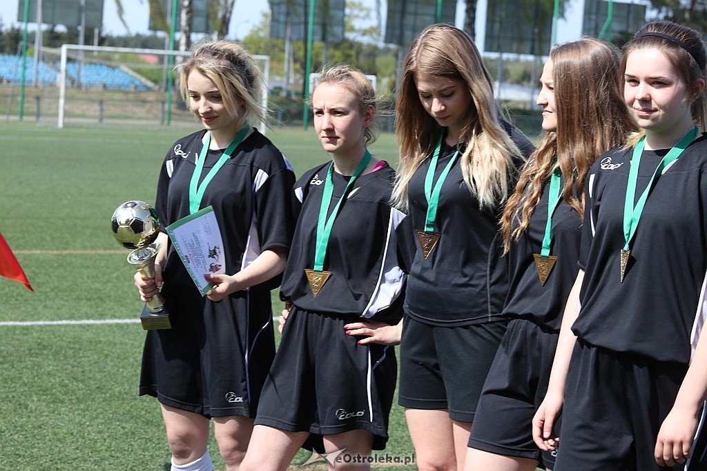 Mistrzostwa Ostrołęki szkół średnich w piłce nożnej kobiet [23.04.2018] - zdjęcie #40 - eOstroleka.pl