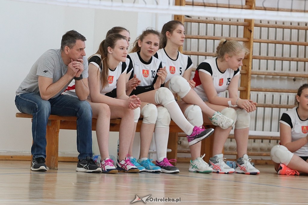 Międzypowiatowe mistrzostwa w siatkówce dziewcząt Gimnazjada - Ostrołęka 2018 - zdjęcie #12 - eOstroleka.pl
