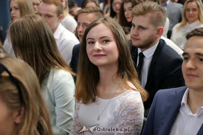 Rozdanie świadectw maturalnych w ZSZ nr 4 [27.04.2018] - zdjęcie #30 - eOstroleka.pl