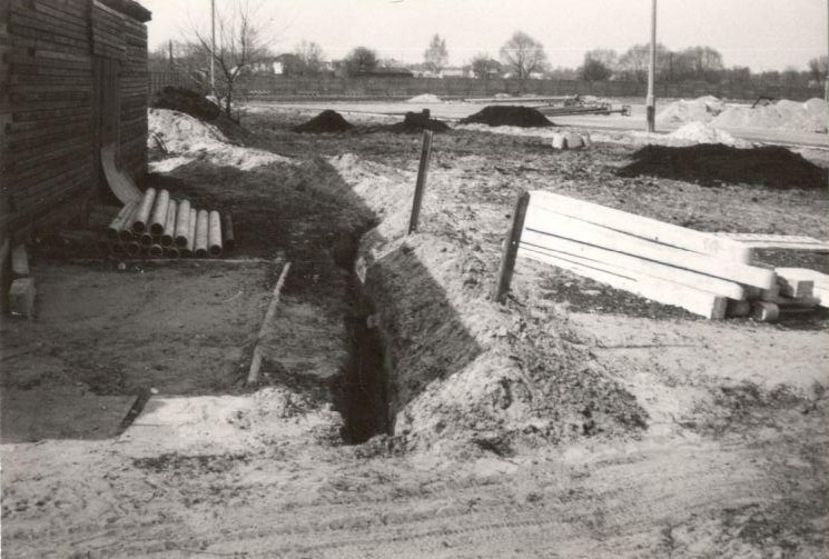 Budowa ostrołęckiego stadionu [30.04.1973] - zdjęcie #14 - eOstroleka.pl
