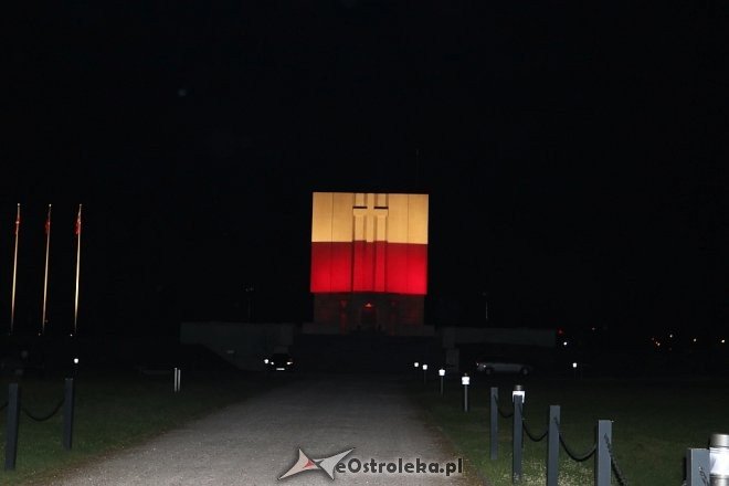 Biało-czerwone iluminacje w Ostrołęce [03.05.2018] - zdjęcie #1 - eOstroleka.pl