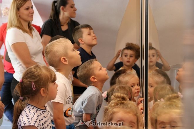 Przedszkolaki z Krainy Misiów w Fabryce Cukierków [24.05.2018] - zdjęcie #1 - eOstroleka.pl