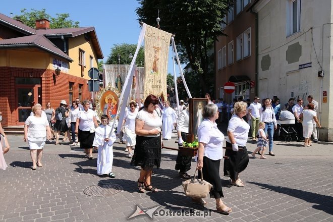 Procesja Bożego Ciała w parafi pw. św. Antoniego w Ostrołęce [31.05.2018] - zdjęcie #9 - eOstroleka.pl
