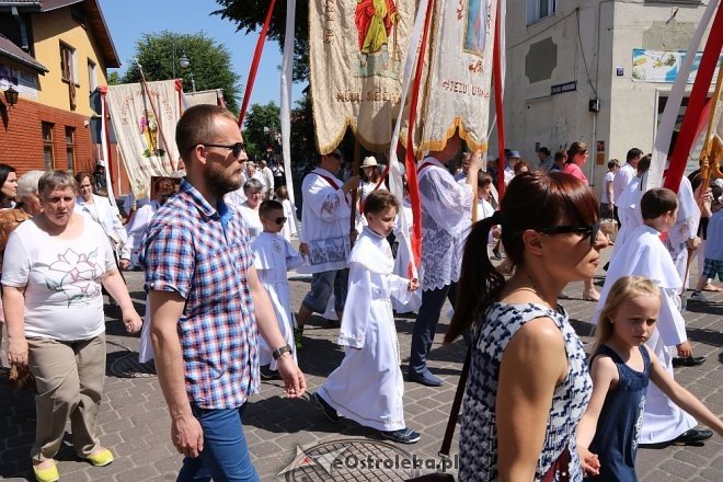 Procesja Bożego Ciała w parafi pw. św. Antoniego w Ostrołęce [31.05.2018] - zdjęcie #16 - eOstroleka.pl
