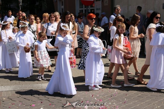 Procesja Bożego Ciała w parafi pw. św. Antoniego w Ostrołęce [31.05.2018] - zdjęcie #47 - eOstroleka.pl