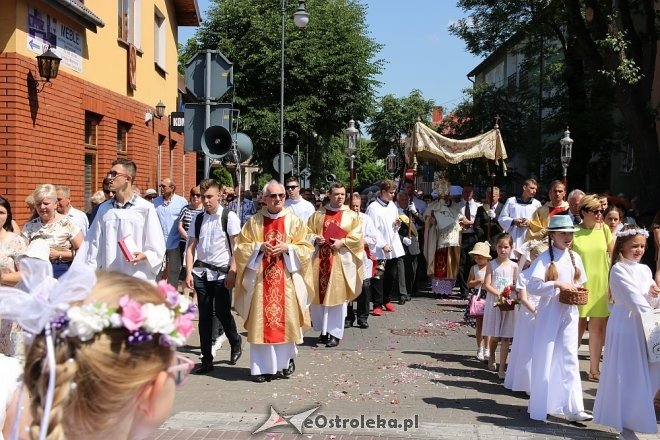 Procesja Bożego Ciała w parafi pw. św. Antoniego w Ostrołęce [31.05.2018] - zdjęcie #49 - eOstroleka.pl