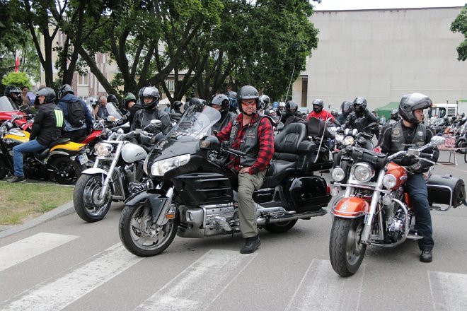 Motoserce 2018: Parada motocykli ulicami Ostrołęki [02.06.2018] - zdjęcie #5 - eOstroleka.pl