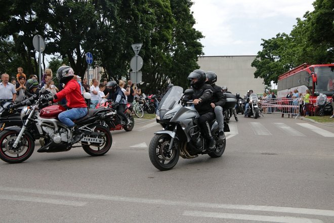 Motoserce 2018: Parada motocykli ulicami Ostrołęki [02.06.2018] - zdjęcie #25 - eOstroleka.pl