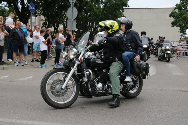 Motoserce 2018: Parada motocykli ulicami Ostrołęki [02.06.2018] - zdjęcie #31 - eOstroleka.pl