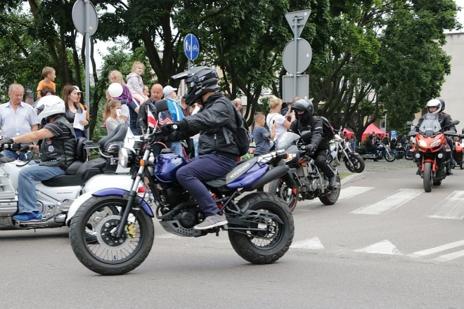 Motoserce 2018: Parada motocykli ulicami Ostrołęki [02.06.2018] - zdjęcie #51 - eOstroleka.pl