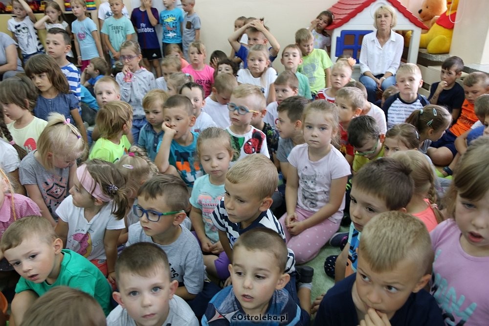 Przedszkolaki z Krainy Misiów o tradycjach Nocy Świętojańskiej na Kurpiach [14.06.2018] - zdjęcie #51 - eOstroleka.pl