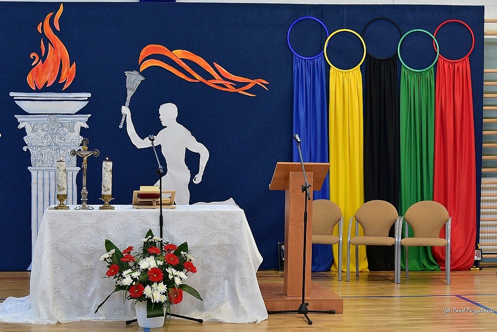 Hala sportowa w Białobieli oficjalnie otwarta [10.06.2018] - zdjęcie #1 - eOstroleka.pl
