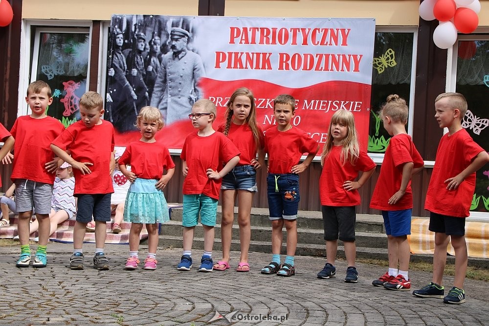 Rodzinny piknik patriotyczny w Przedszkolu Miejskim nr 10 [15.06.2018] - zdjęcie #66 - eOstroleka.pl