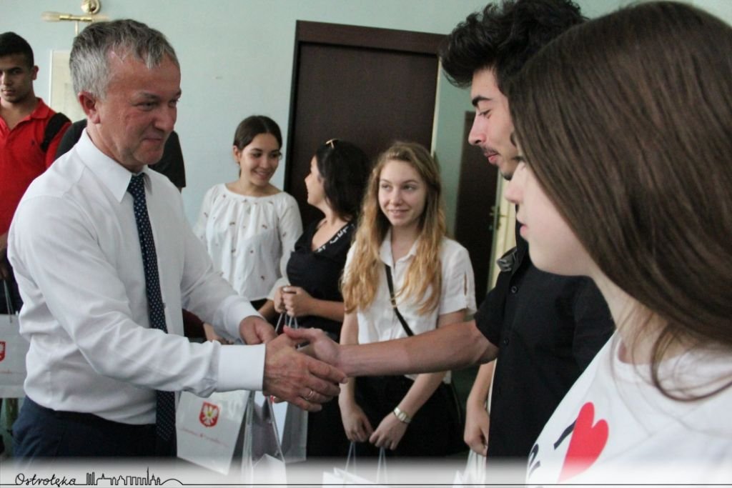 Młodzież z Turcji i Portugalii z wizytą w Ostrołęce [19.06.2018] - zdjęcie #17 - eOstroleka.pl