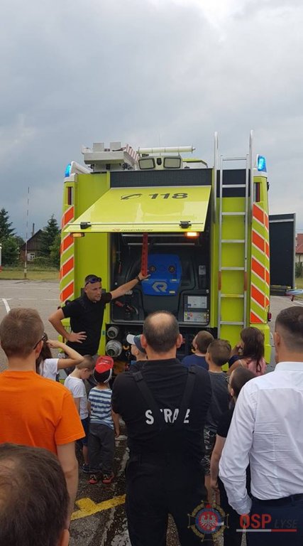 Prezentacja najnowocześniejszego sprzętu strażackiego w Łysych [21.06.2018] - zdjęcie #13 - eOstroleka.pl