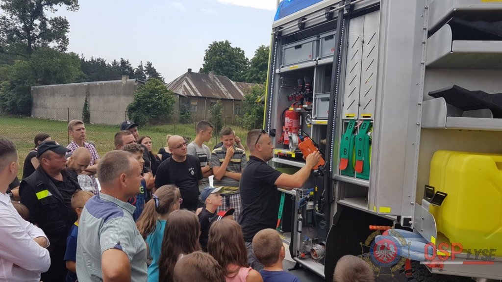 Prezentacja najnowocześniejszego sprzętu strażackiego w Łysych [21.06.2018] - zdjęcie #25 - eOstroleka.pl