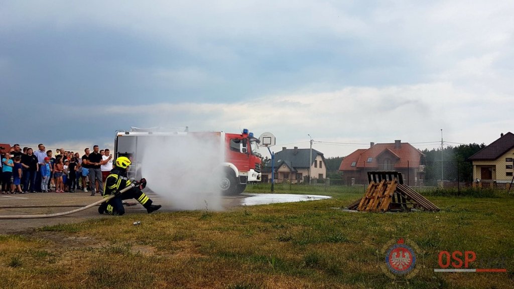 Prezentacja najnowocześniejszego sprzętu strażackiego w Łysych [21.06.2018] - zdjęcie #34 - eOstroleka.pl