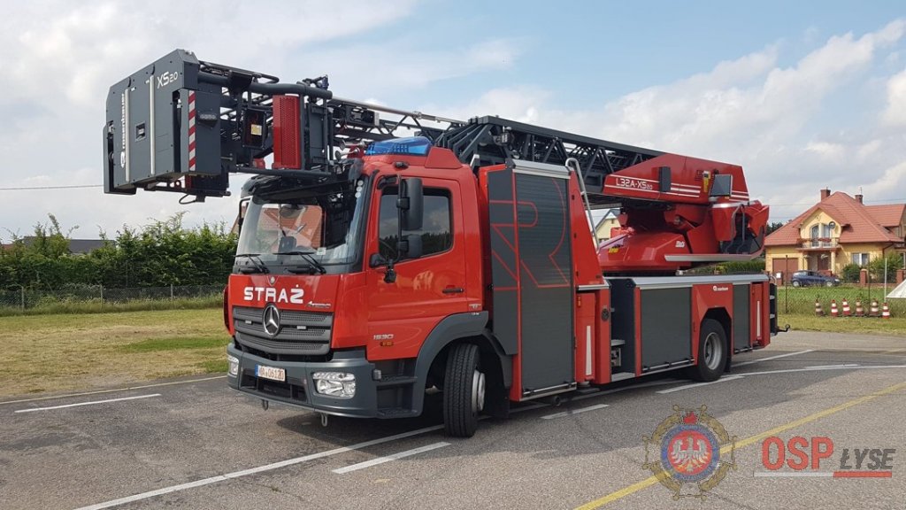Prezentacja najnowocześniejszego sprzętu strażackiego w Łysych [21.06.2018] - zdjęcie #4 - eOstroleka.pl