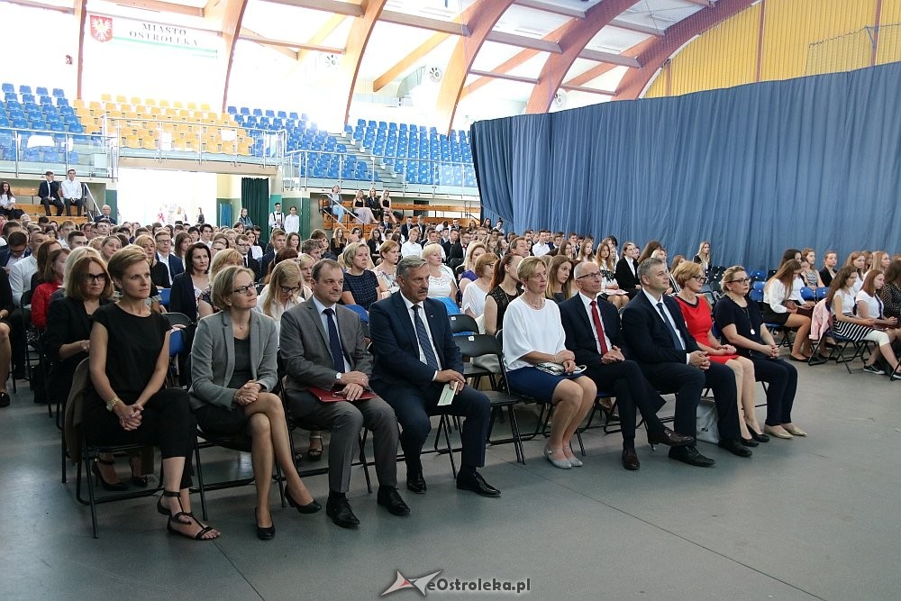 Zakończenie roku szkolnego w II Liceum Ogólnokształcącym w Ostrołęce [22.06.2018] - zdjęcie #4 - eOstroleka.pl