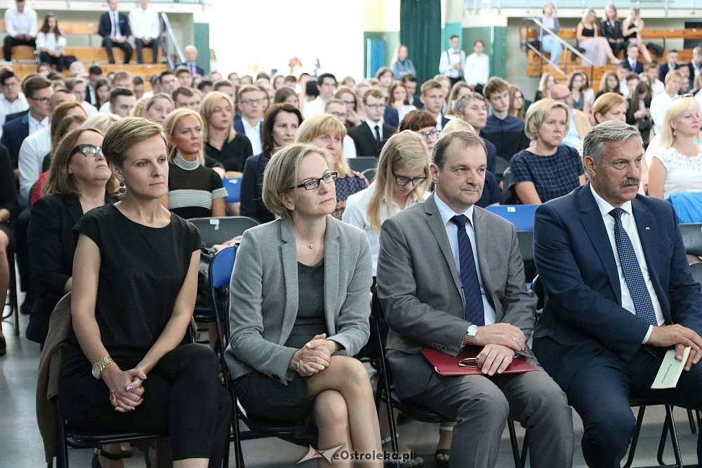 Zakończenie roku szkolnego w II Liceum Ogólnokształcącym w Ostrołęce [22.06.2018] - zdjęcie #5 - eOstroleka.pl