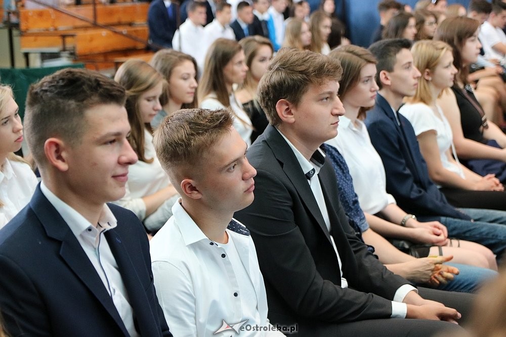 Zakończenie roku szkolnego w II Liceum Ogólnokształcącym w Ostrołęce [22.06.2018] - zdjęcie #28 - eOstroleka.pl