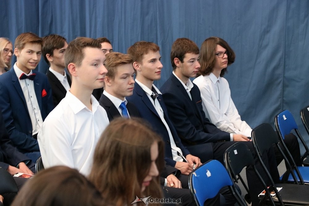 Zakończenie roku szkolnego w II Liceum Ogólnokształcącym w Ostrołęce [22.06.2018] - zdjęcie #41 - eOstroleka.pl