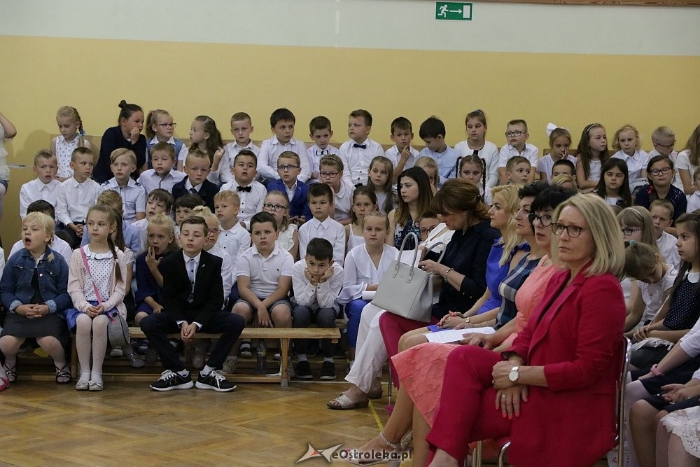 Zakończenie roku szkolnego w Szkole Podstawowej nr 6 w Ostrołęce [22.06.2018] - zdjęcie #11 - eOstroleka.pl
