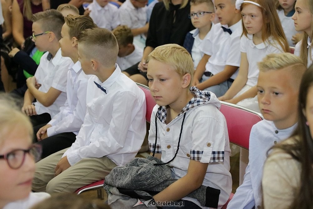 Zakończenie roku szkolnego w Szkole Podstawowej nr 6 w Ostrołęce [22.06.2018] - zdjęcie #30 - eOstroleka.pl
