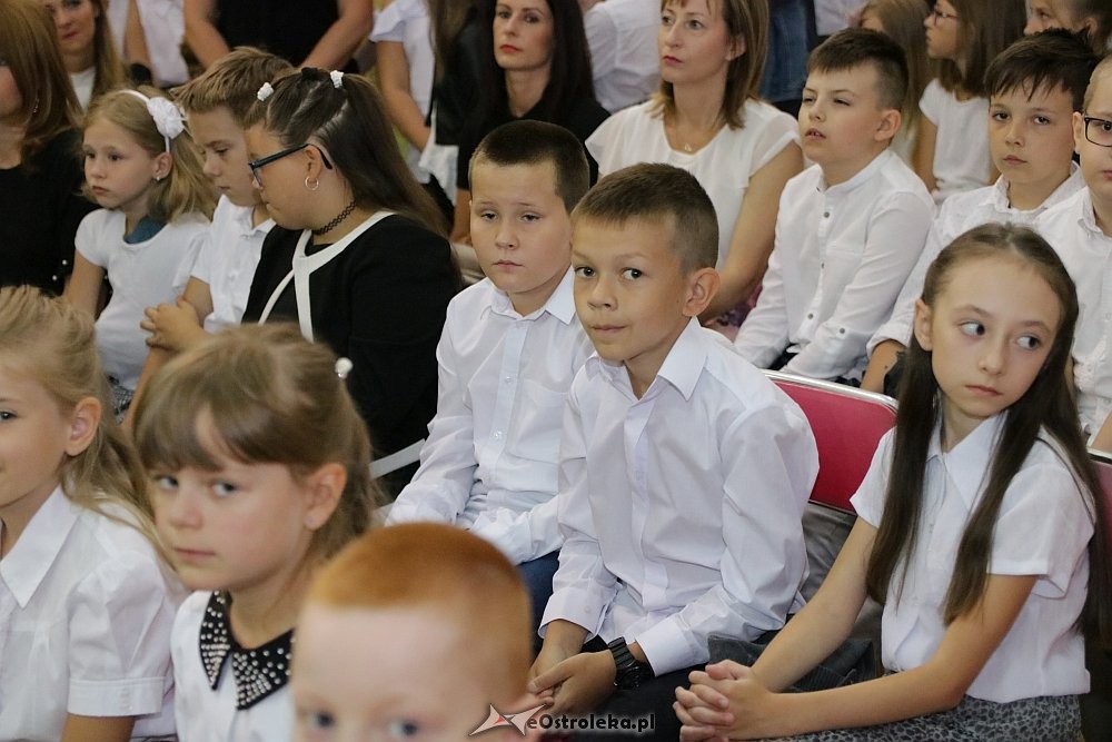 Zakończenie roku szkolnego w Szkole Podstawowej nr 6 w Ostrołęce [22.06.2018] - zdjęcie #34 - eOstroleka.pl