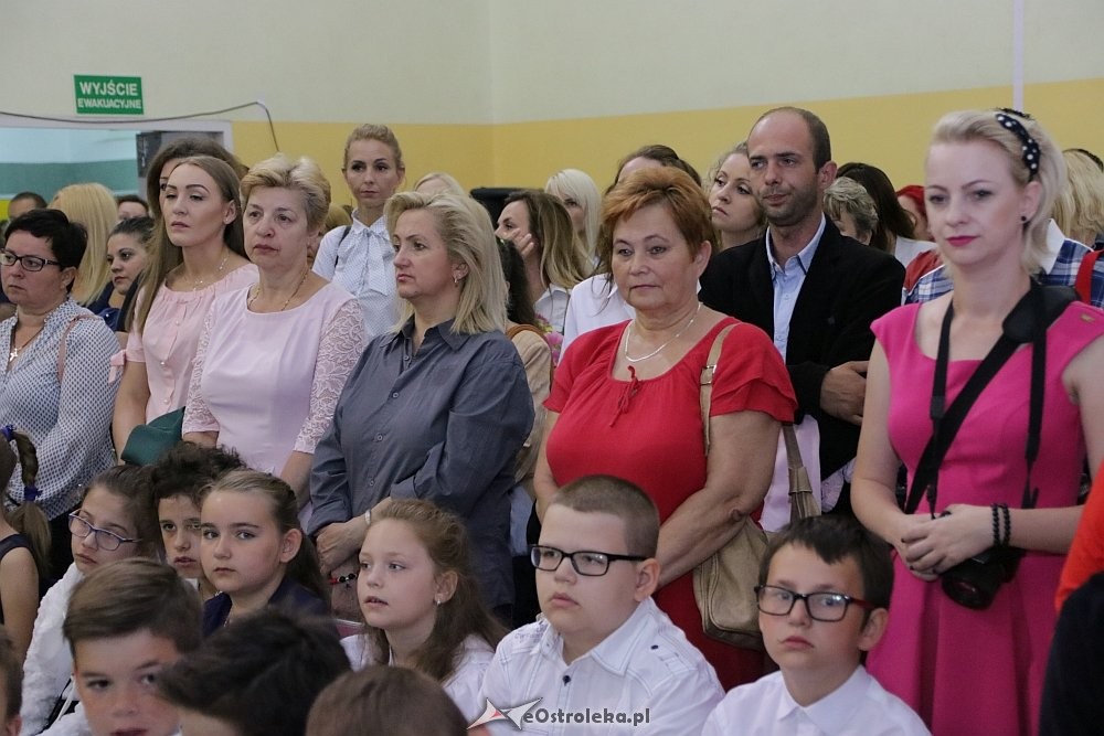 Zakończenie roku szkolnego w Szkole Podstawowej nr 6 w Ostrołęce [22.06.2018] - zdjęcie #42 - eOstroleka.pl