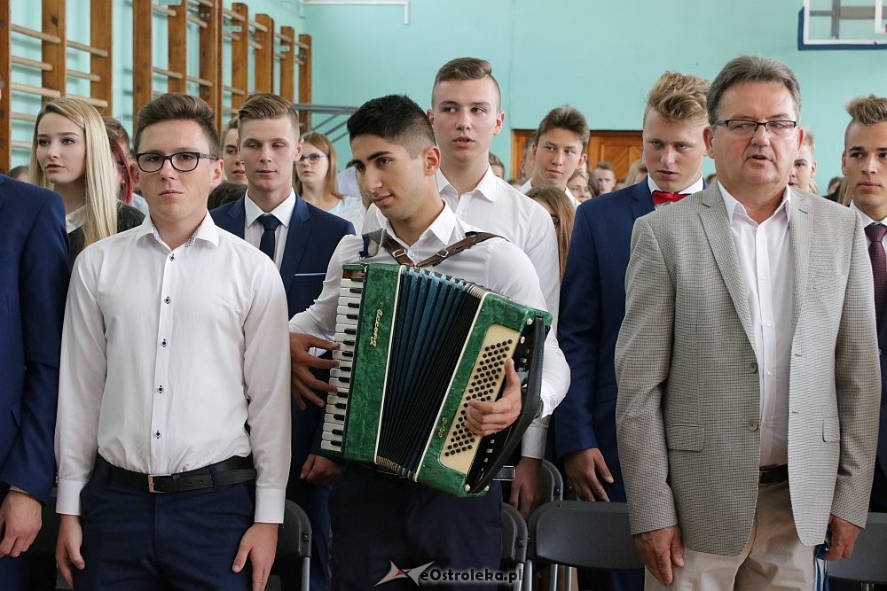 Zakończenie roku szkolnego w Zespole Szkół Zawodowych nr 2 w Ostrołęce [22.06.2018] - zdjęcie #9 - eOstroleka.pl