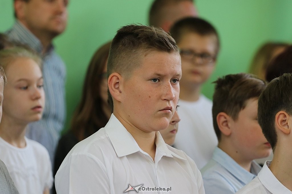 Zakończenie roku szkolnego w Szkole Podstawowej nr 2 [22.06.2018] - zdjęcie #37 - eOstroleka.pl