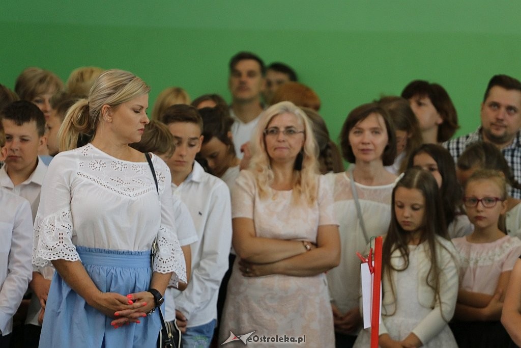 Zakończenie roku szkolnego w Szkole Podstawowej nr 2 [22.06.2018] - zdjęcie #46 - eOstroleka.pl