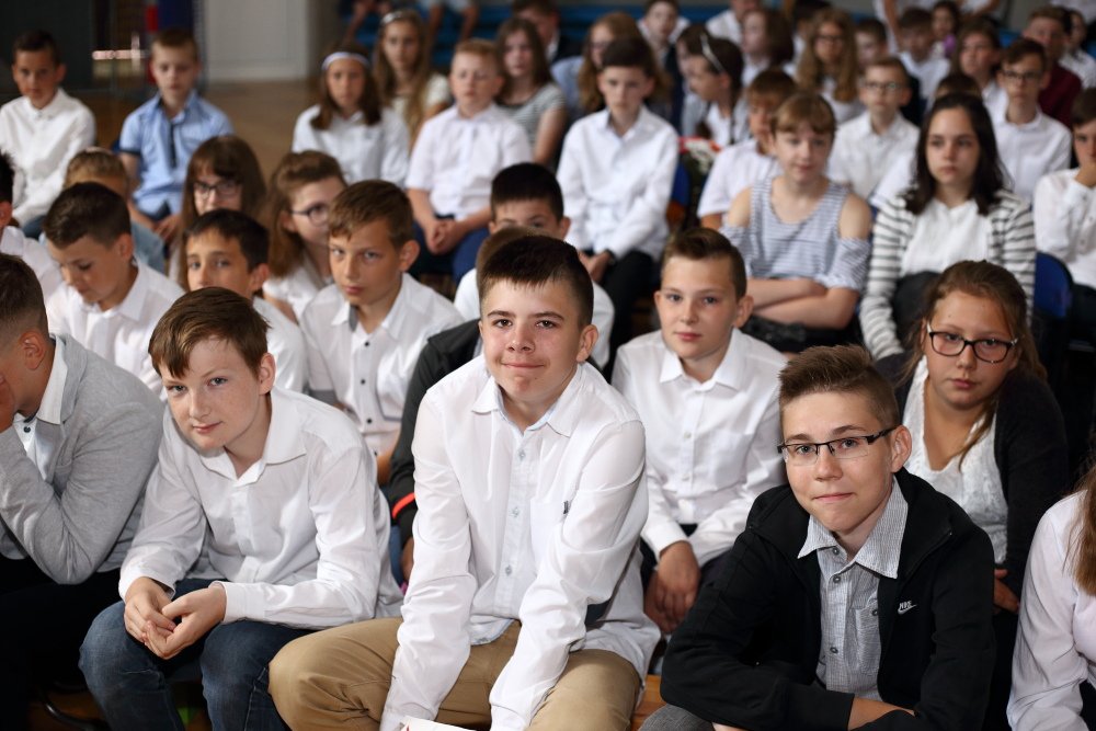 Zakończenie roku szkolnego w Szkole Podstawowej nr 10 [22.06.2018] - zdjęcie #2 - eOstroleka.pl